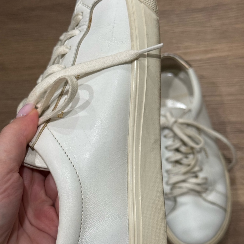 Saint Laurent White/Gold Low Cut Leather Lace-Up Sneakers - Picture 2 of 16